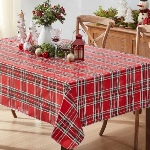 Holiday Christmas Tablecloth 52in X 90in  Red Green Oblong Vinyl - Picture 1 of 5